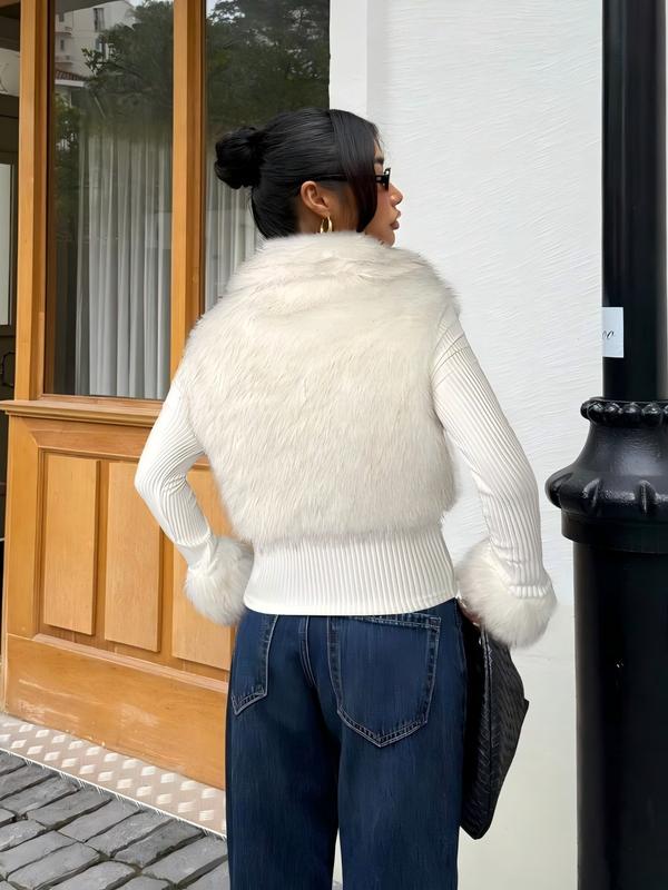 Elevate Your Fall & Winter Wardrobe with Our Stylish Women's Patchwork Knit Faux Fur Jacket - Perfect for Casual Outings!